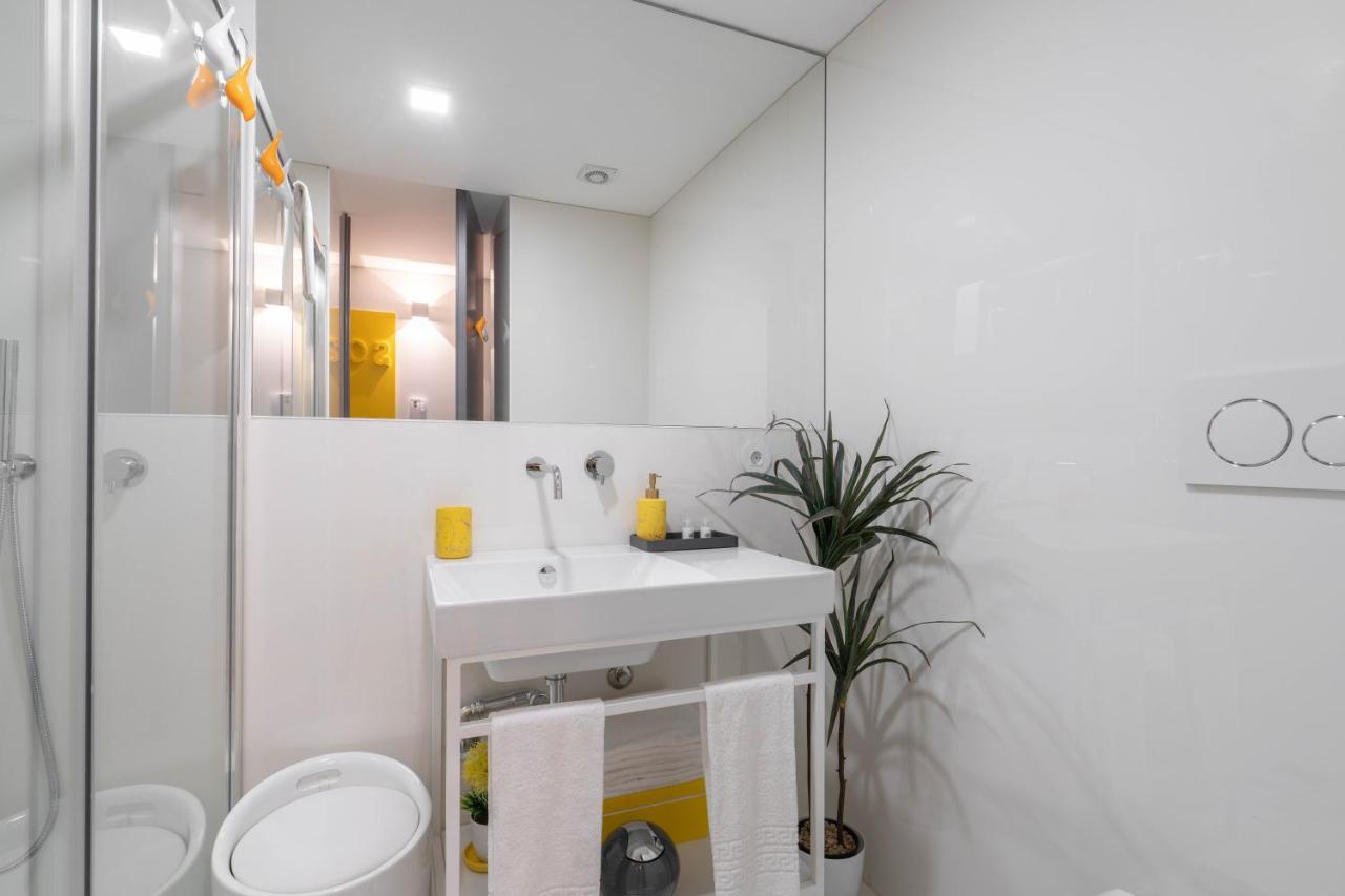 Domus 21 - Batalha Apartment Porto Luaran gambar
